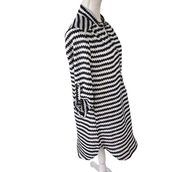 BODY CENTRAL WOMEN'S TUNIC DRESS BLACK AND WHITE AZTEC PRINT SIZE MEDIUM - Picture 3 of 7